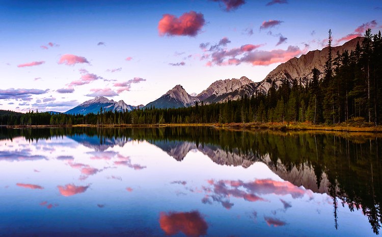 Big lake in the mountains